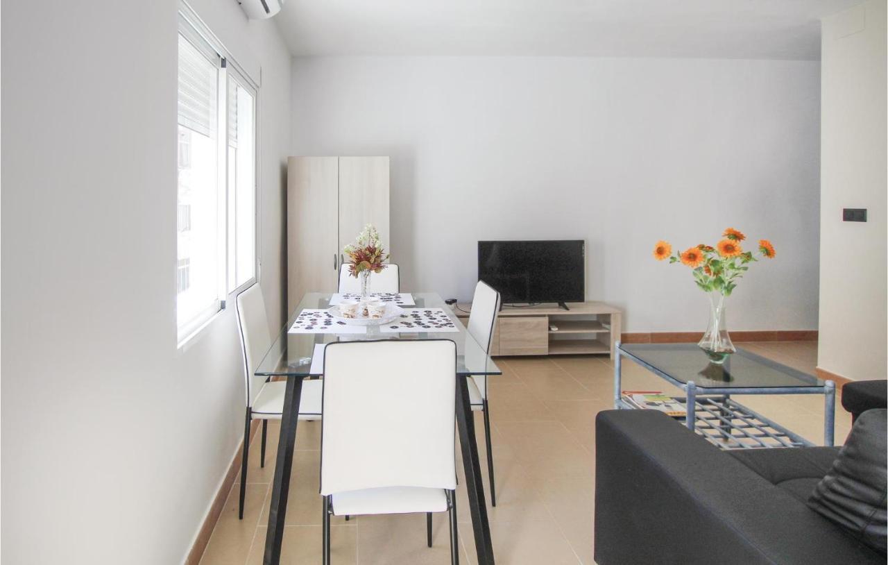 3 Bedroom Gorgeous Apartment In Alicante Exterior photo
